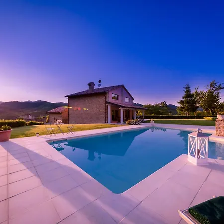 Heartbreaking Charming In Chipieri - Marche Villa