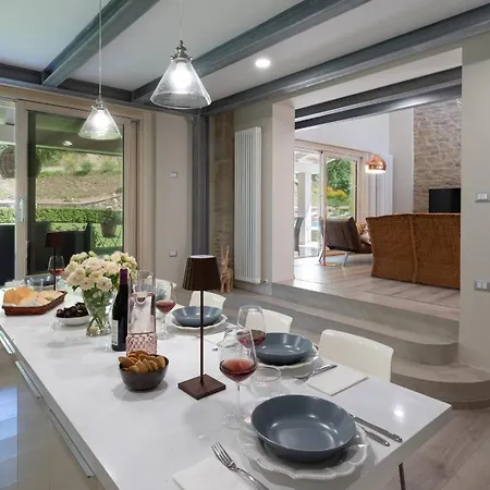 Villa Heartbreaking Charming In Chipieri - Marche Pian di Mulino
